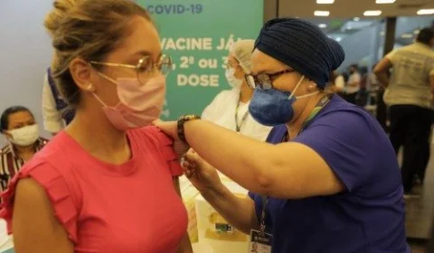 Escolas de samba em Manaus mobilizam comunidades para vacinação contra Covid neste sábado