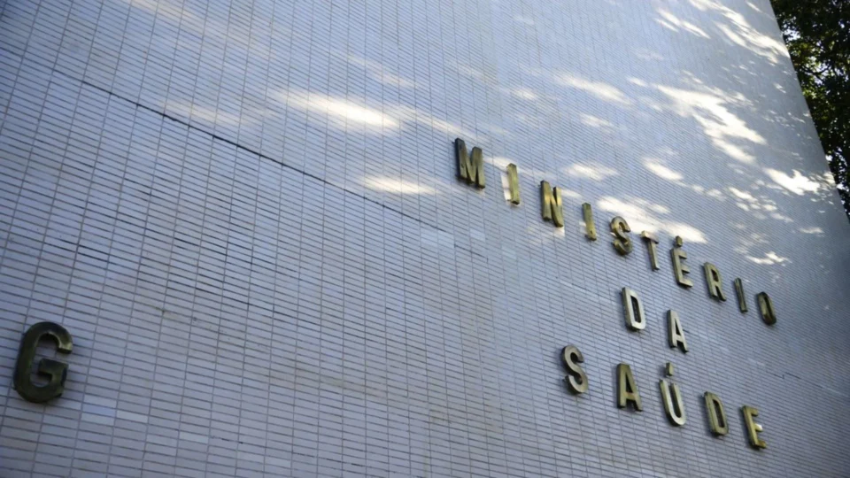 Operação Pés de Barro investiga fraudes no Ministério da Saúde
