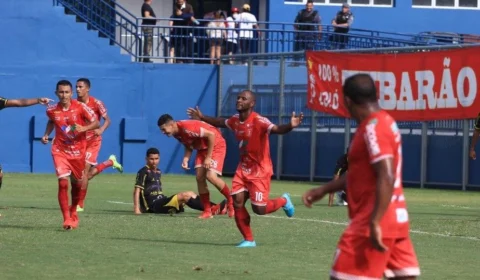 Princesa passeia em campo, goleia Cliper por 7 a 0 e dorme na liderança do Amazonense