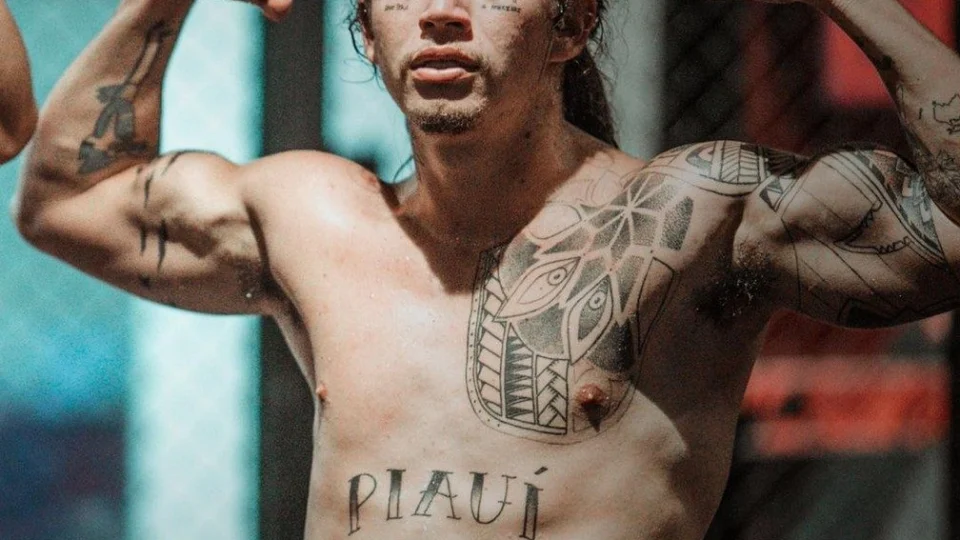 Whindersson Nunes e Popó fazem luta mais falada do Brasil no início de 2022