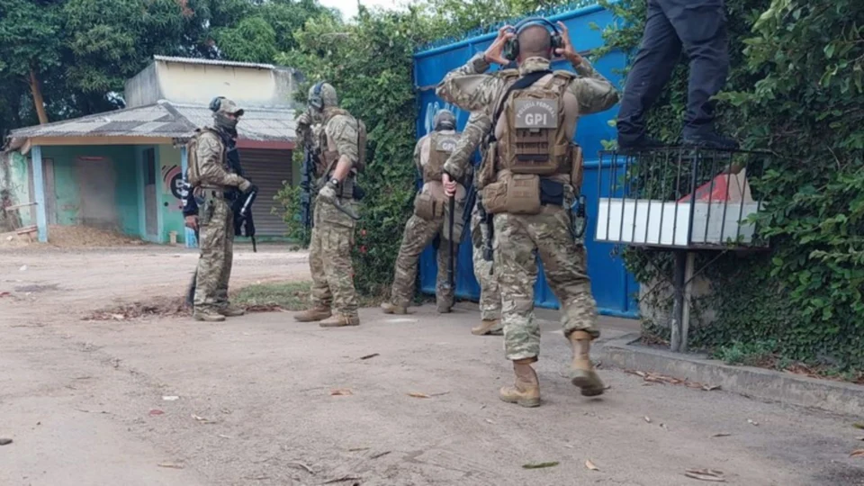 Operação desarticula grupo de venda ilegal de armas e munições em Roraima