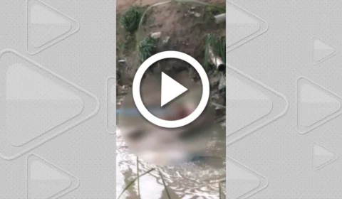 VÍDEO: corpo é encontrado dentro de igarapé na Zona Leste de Manaus