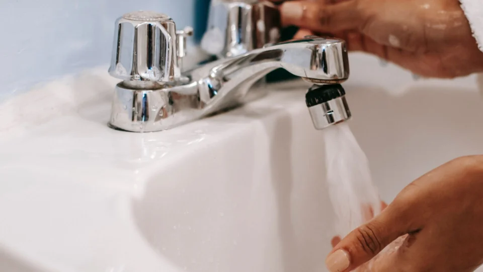 STJ nega pedido e mantém proibição de aumento da tarifa de água em Manaus