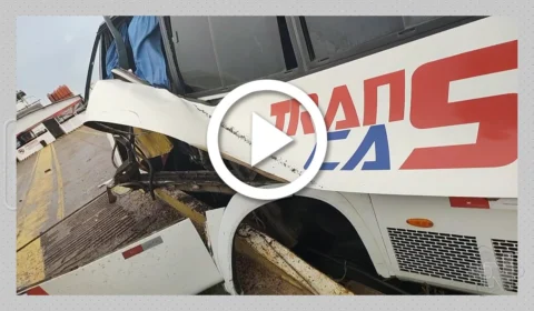 VÍDEO: Acidente grave com micro-ônibus deixa uma vítima fatal na Ceasa em Manaus