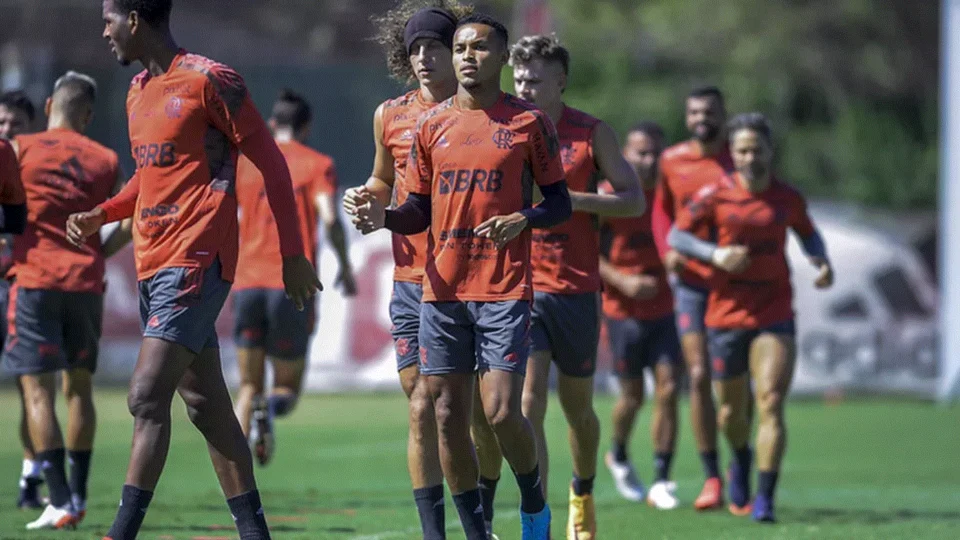 Com Bruno Henrique fora, Lázaro deve ser titular contra Vasco pelo Campeonato Carioca