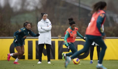 Brasil enfrenta Finlândia nesta terça no Torneio Internacional da França