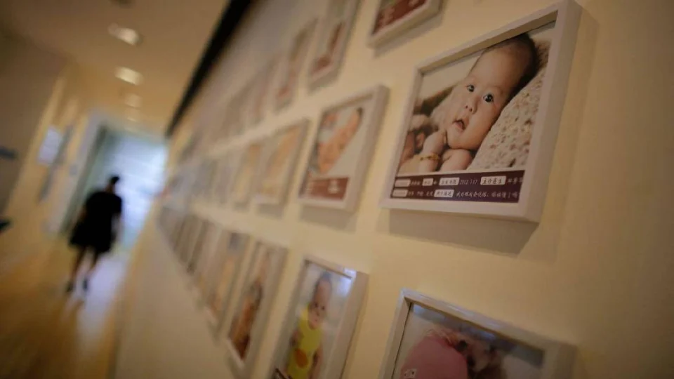 China discute projeto de lei que pode permitir às gestantes o direito a cesarianas sem autorização do marido