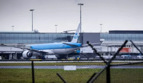 Companhia aérea holandesa suspende voos para Ucrânia