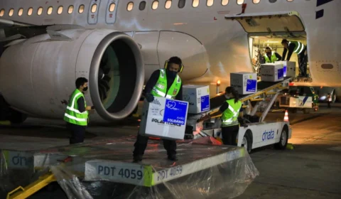 Chegam em Manaus mais 34,5 mil doses de vacina contra Covid-19 para crianças