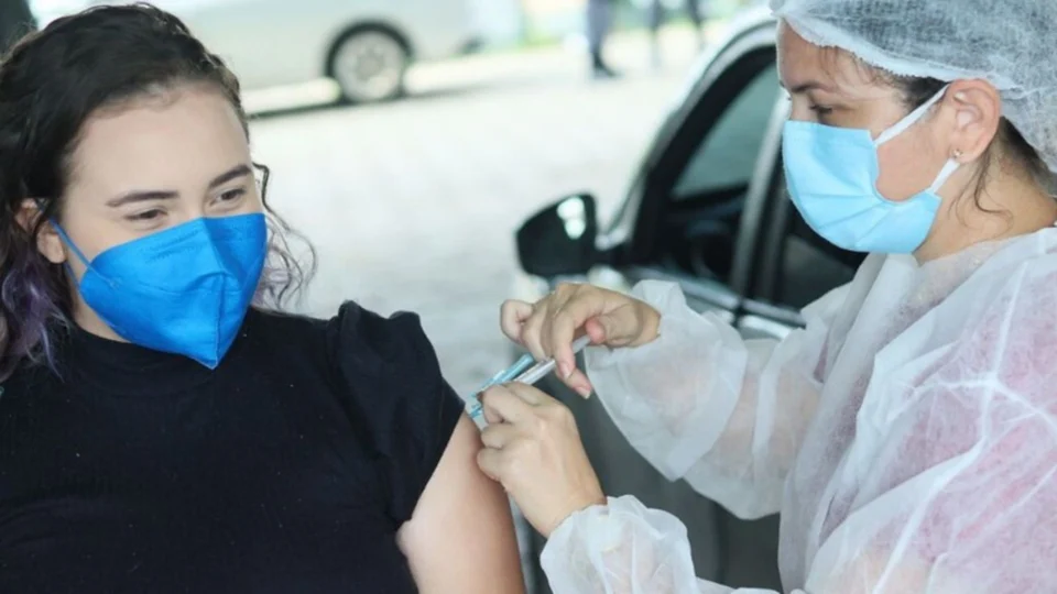 Manaus tem 51 pontos de vacinação contra Covid-19 nesta segunda-feira