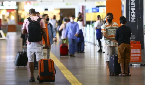 Pandemia: mais de 4 mil voos são suspensos no mundo