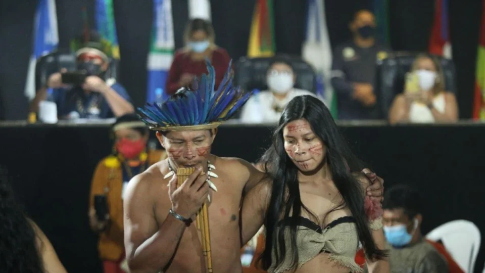 Representantes de 17 etnias se reúnem para discutir Educação Indígena, no Amazonas