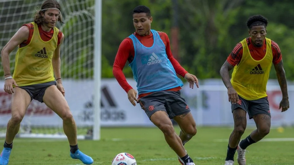 Flamengo deve manter contra Volta Redonda mesmo time que estreou vencendo portuguesa por 2 a 1