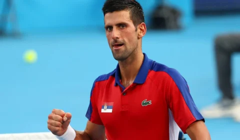 Televisão britânica diz que Novak Djokovic pode mesmo ter fraudado teste de Covid-19 para torneio na Austrália