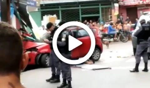 VÍDEO: perseguição policial acaba com dois feridos e um comércio parcialmente destruído na Zona Leste de Manaus