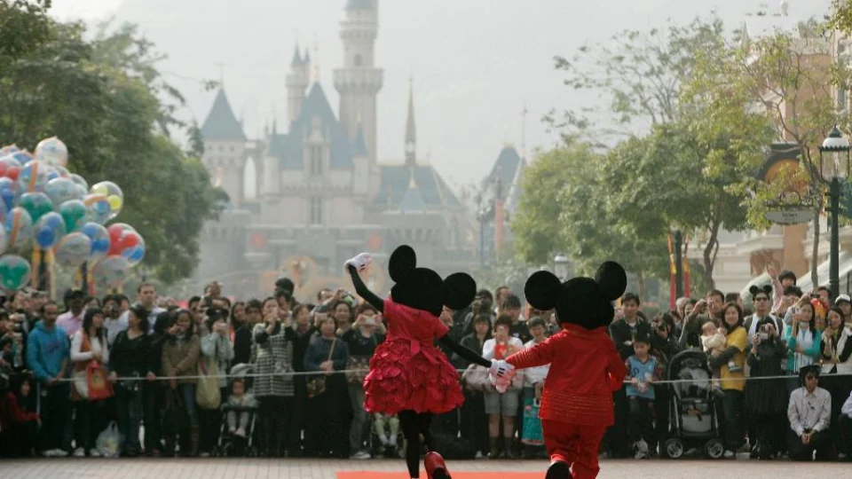 Parque da Disney em Hong Kong fecha após visitante testar positivo para Covid-19