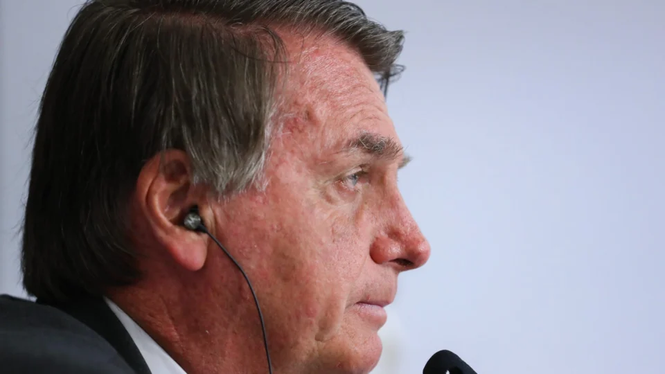 Reprovação de Bolsonaro aumenta e atinge pior índice do mandato, aponta Datafolha