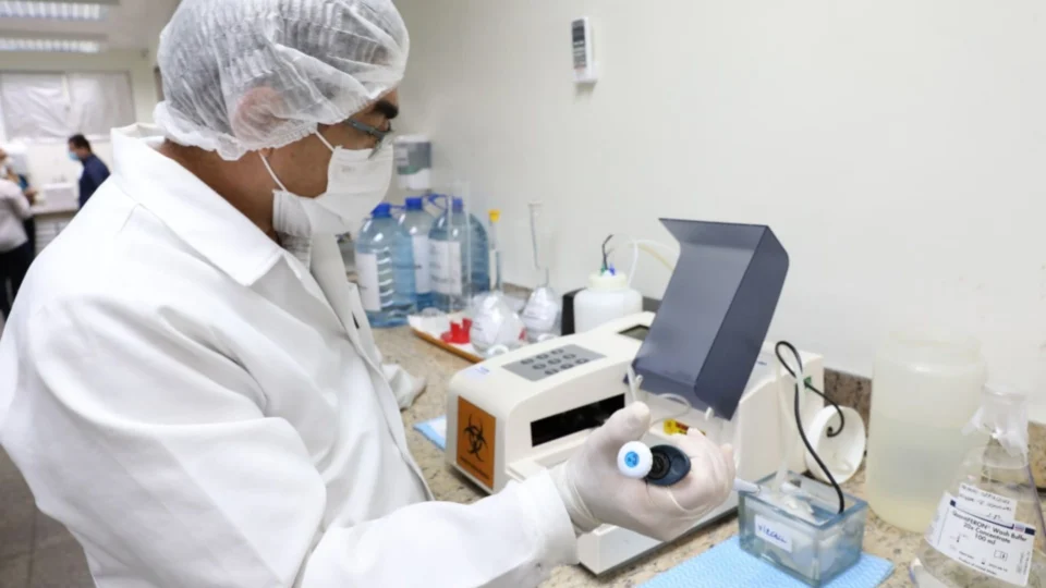 ‘A tendência é que nas próximas semanas a Ômicron seja variante predominante no AM’, diz FVS