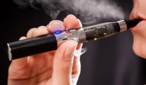 Cigarro eletrônico traz riscos graves à saúde, além de não tratar tabagismo