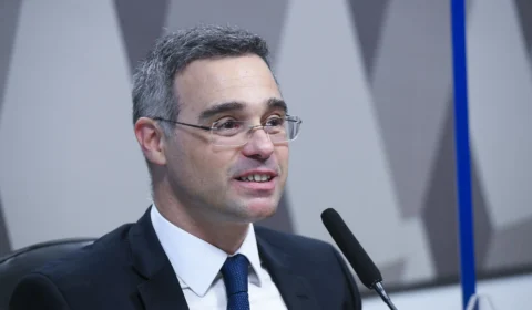 CCJ aprova André Mendonça para vaga no STF