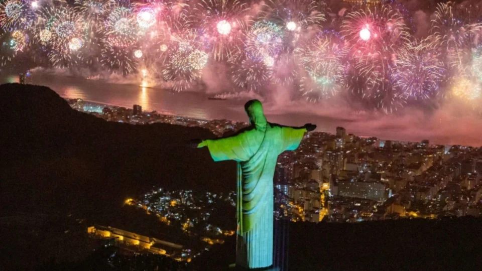 Comitê da Prefeitura do Rio de Janeiro mantém festa de réveillon