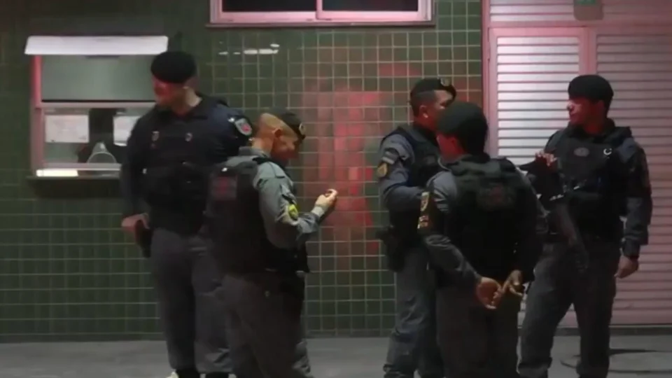 Polícia impede homem de ser esquartejado na Zona Leste de Manaus