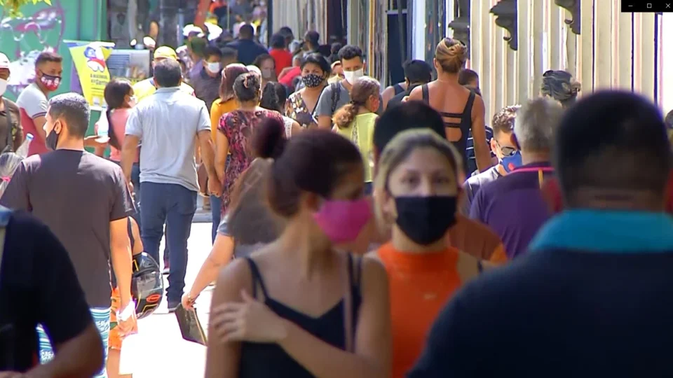 Manaus emite alerta às unidades de saúde sobre variante ômicron