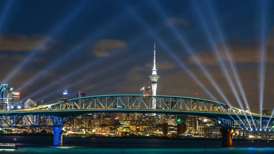 Áustrália, Nova Zelândia e Japão celebram virada do ano e já estão em 2022