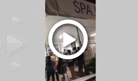 VÍDEO: superlotação gera revolta em pessoas que aguardam atendimento no SPA Joventina Dias, na Zona Oeste de Manaus