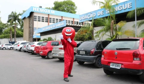 VÍDEO: Governador anuncia 300 ingressos do jogo Brasil e Uruguai para quem doar sangue ao Hemoam