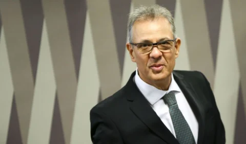 ‘Brasil não terá horário de verão’, diz ministro de Minas e Energia