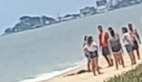 No Rio, mãe assume matar a filha de 3 anos a facadas e jogar o corpo na praia