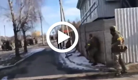 Imagens fortes: na guerra da Ucrânia, vídeo mostra confronto de forças russas e ucranianas e soldados mortos