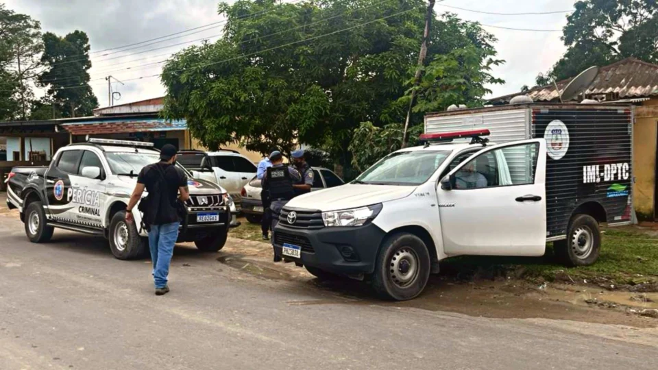 Esposa é suspeita de assassinar o marido a facadas após bebedeira em Manaus