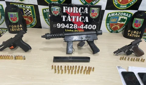 Trio é preso com submetralhadora e duas pistolas na Zona Norte de Manaus