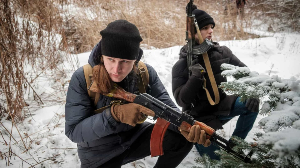 Tensão: Ucrânia decreta estado de emergência