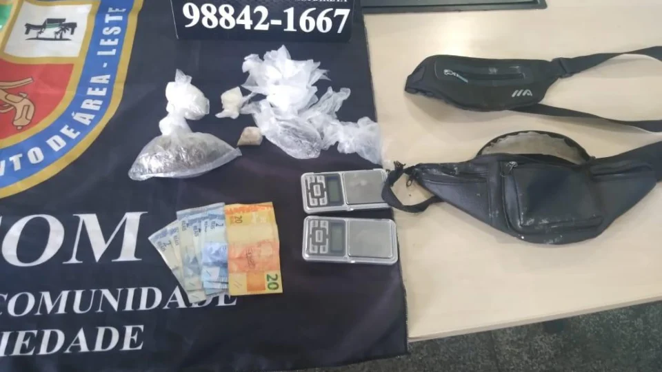 Policiamento ostencimento prende 12 pessoas, entre eles, 3 adolescentes