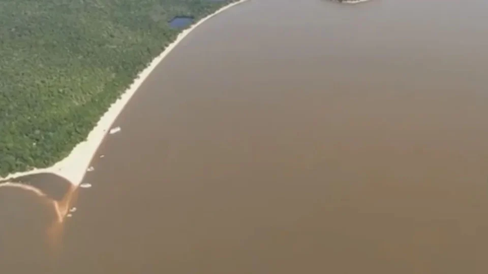 MPF mobiliza Ibama e secretaria do Pará sobre água escura em Alter do Chão