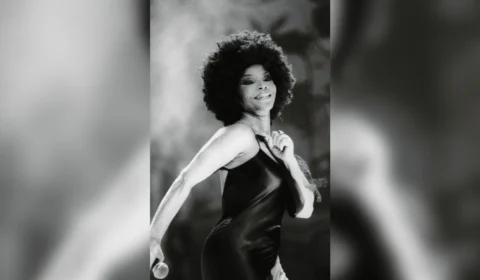 Luto na música: veja fotos da carreira de Elza Soares