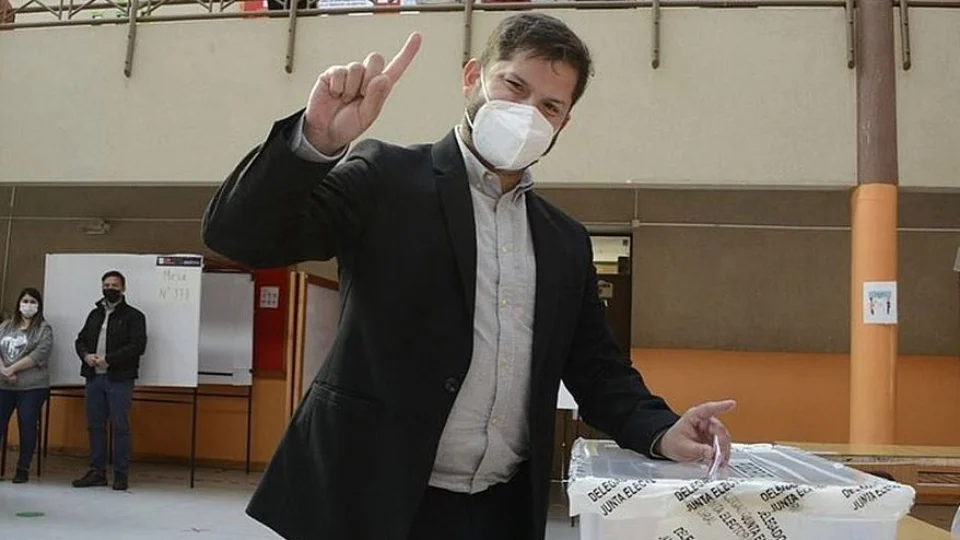 Gabriel Boric é eleito presidente do Chile