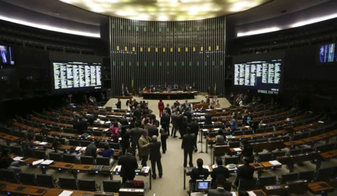 Com a presença de Jair Bolsonaro, Congresso Nacional retoma atividades nesta quarta-feira