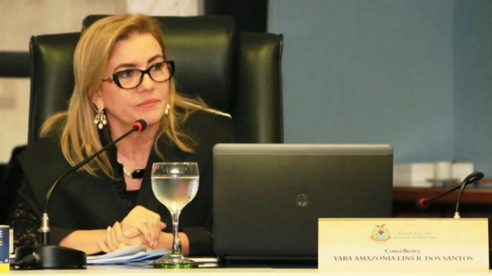 Pregão da UEA é suspenso após indícios de irregularidades pelo TCE-AM