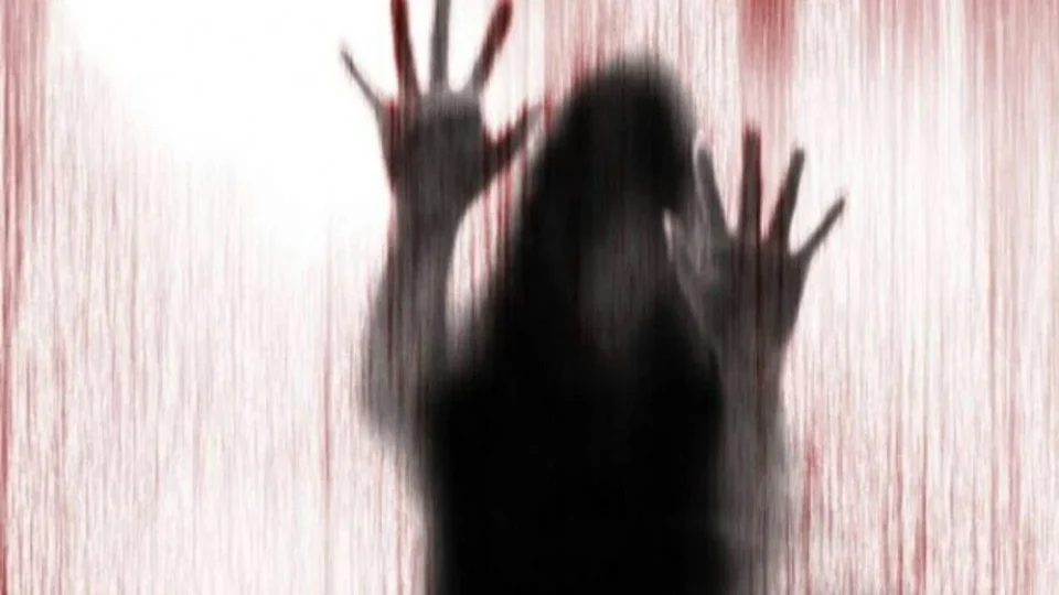 Mulher é resgatada de cárcere privado na Ponta Negra, em Manaus; vítima era monitorada por câmeras pelo marido