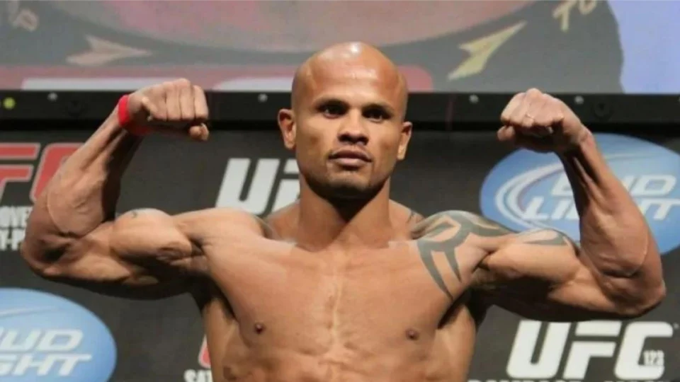 Ex-lutador de MMA Maiquel Falcão é assassinado a facadas, no Rio Grande do Sul