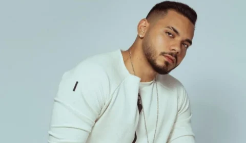 Cantor amazonense Mikael é uma das atrações do evento teste da Arena da Amazônia