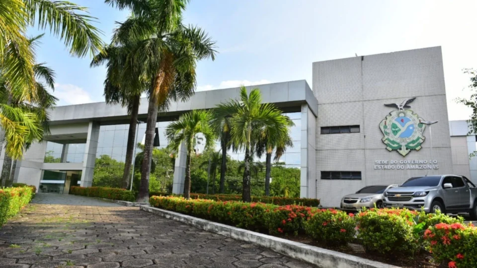 Governo do Estado decreta ponto facultativo na próxima segunda-feira