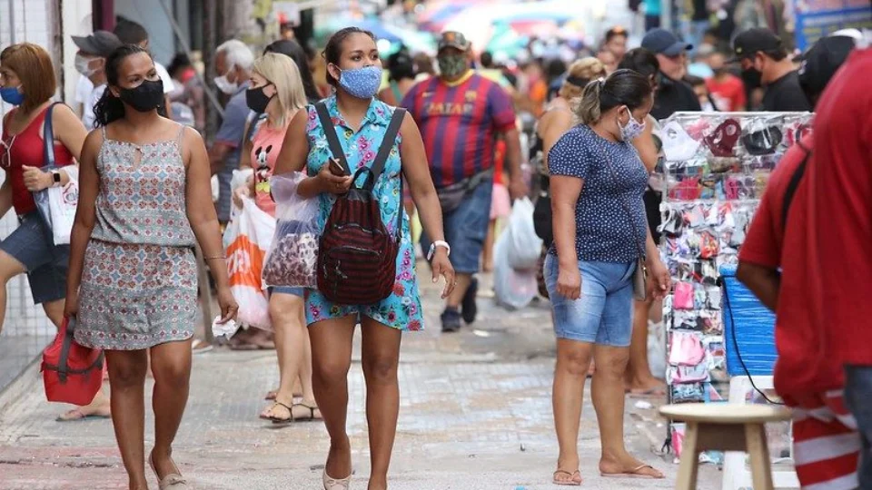 Quarta-Feira de Cinzas: comércio, shoppings e bancos reabrem em Manaus depois do meio-dia