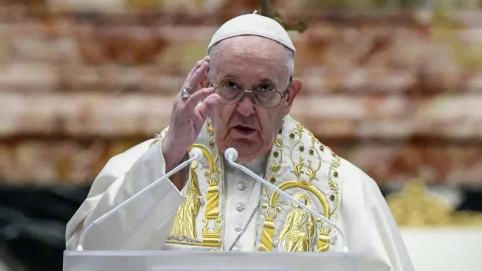 ‘Em nome de Deus, parem com este massacre’, pede papa Francisco pelo fim da guerra na Ucrânia