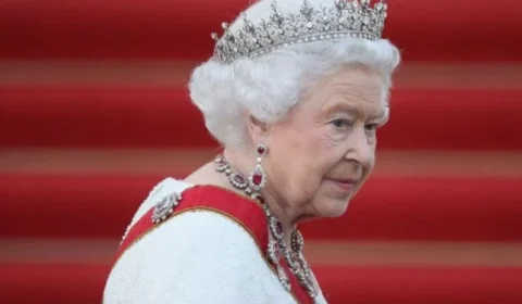 Rainha Elizabeth ll deve passar o Natal em Windsor por medo da variante ômicron