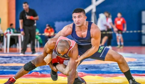 Atleta amazonense é campeão brasileiro regional de Wrestling, em Maceió